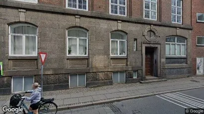 Lejligheder til leje i Århus C - Foto fra Google Street View Lejligheder til leje i Århus C - Foto fra Google Street View